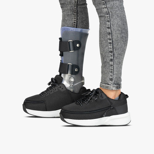 Billy Footwear (Womens) - Black Limitless Trainers - Image 5